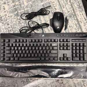 Corsair Gaming Black Keyboard (Wired) and Mouse Set